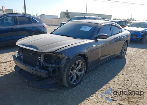 2015 Dodge Charger Sxt z USA, uszkodzony, nr VIN 2C3CDXHGXFH907049